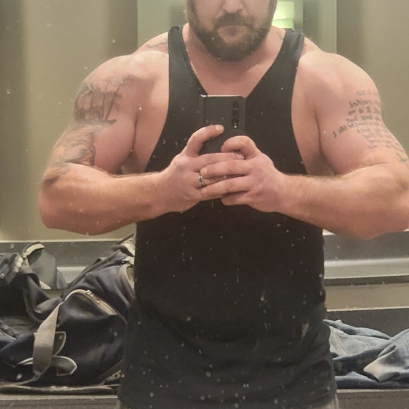 Meet your Posher, Jeremy - Picture 2 of 3